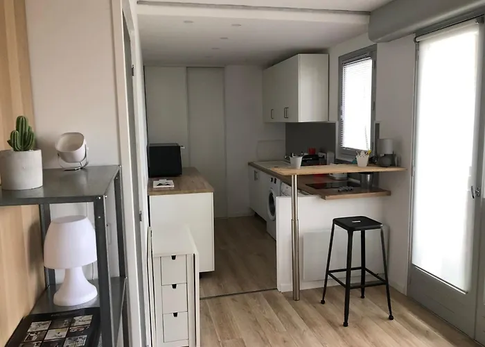 De Charme Sous Les Pins Au Calme דירה